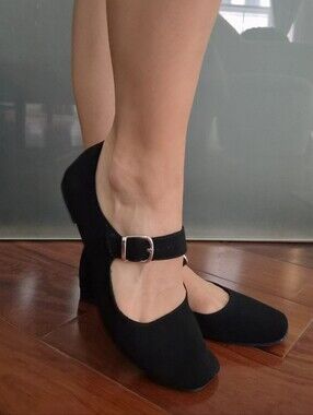 Me Too Black "Suede" Mary Jane Buckle Flats - Size 6 (Fits like 5.5)